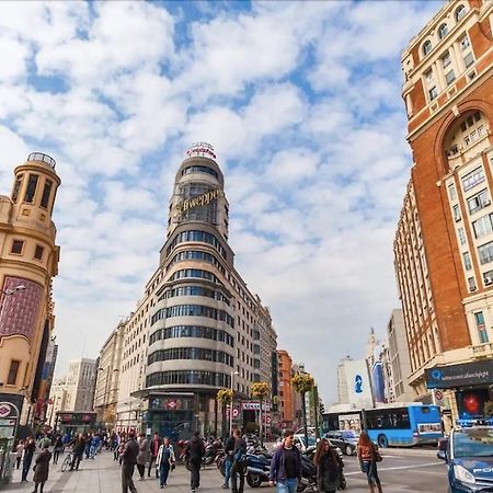 Apartments Plaza Callao Madrid Exterior foto
